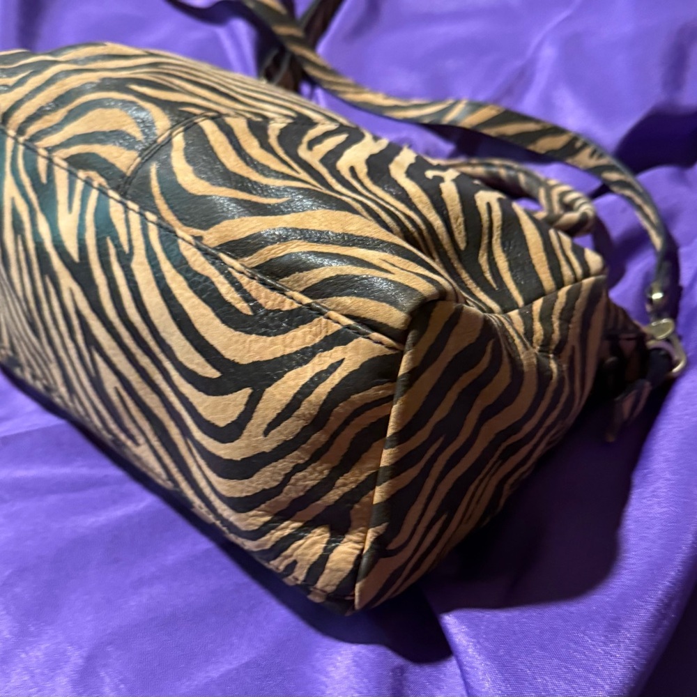 NEW* HOBO International *ZEBRA *Sheila* LEATHER Satchel Crossbody Bag Brass Hard - Picture 11 of 13